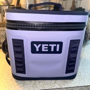Yeti Cosmic Lilac Hopper 8